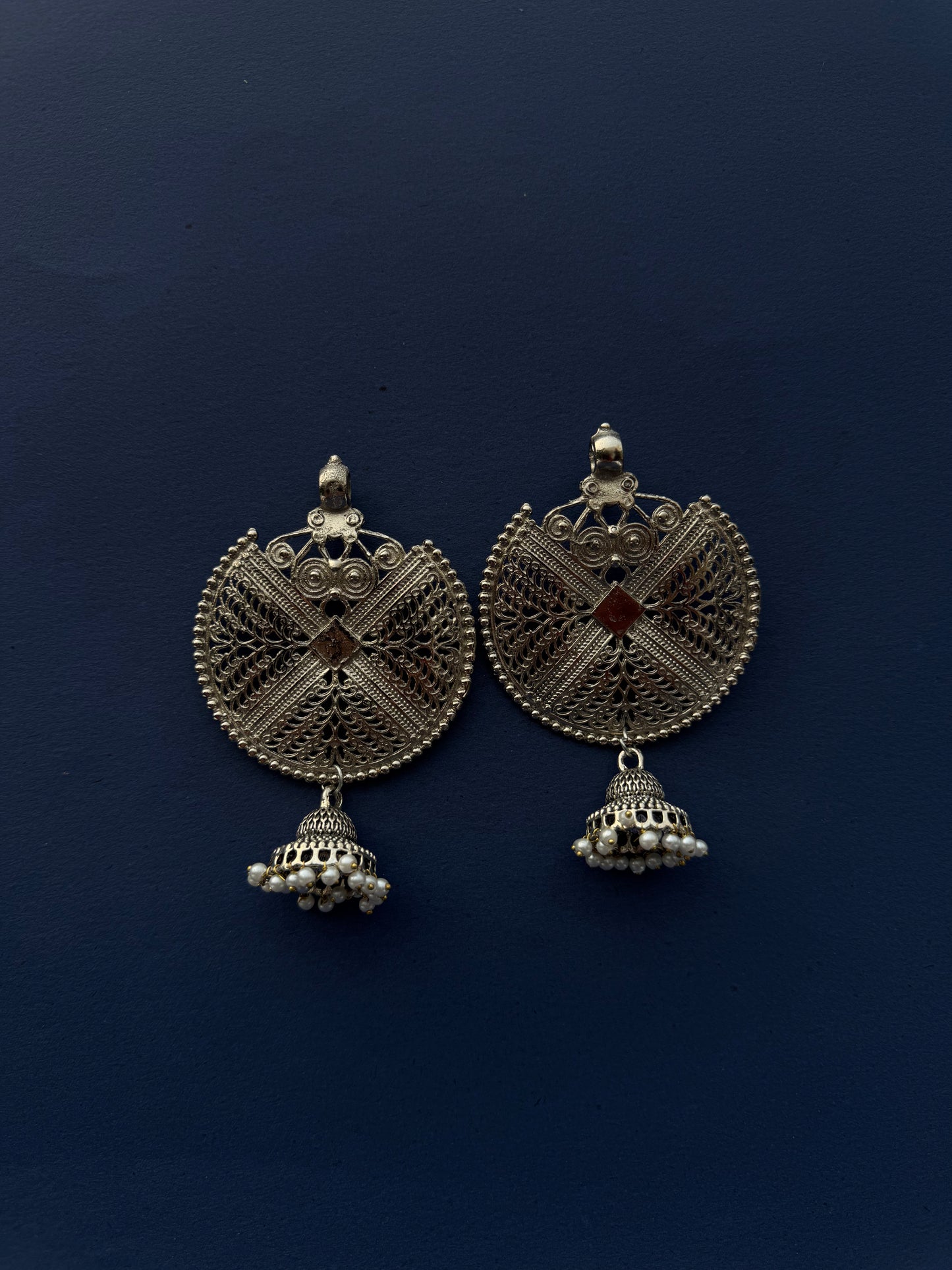 Mehak Jhumkas